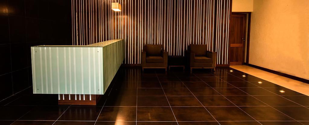 ארושה Venus Premier Hotel מראה חיצוני תמונה