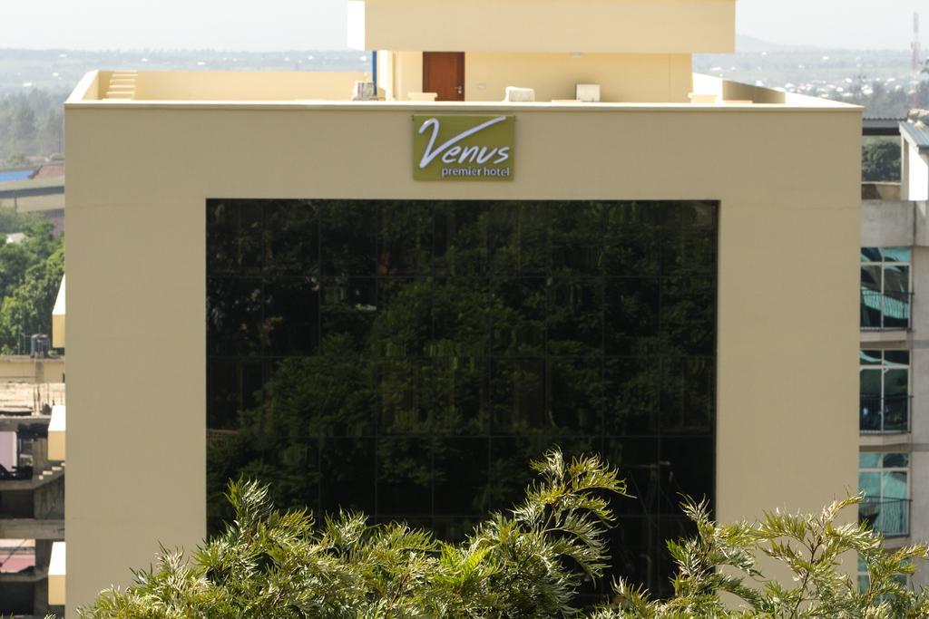 ארושה Venus Premier Hotel מראה חיצוני תמונה