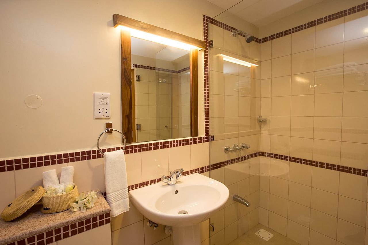 ארושה Venus Premier Hotel מראה חיצוני תמונה