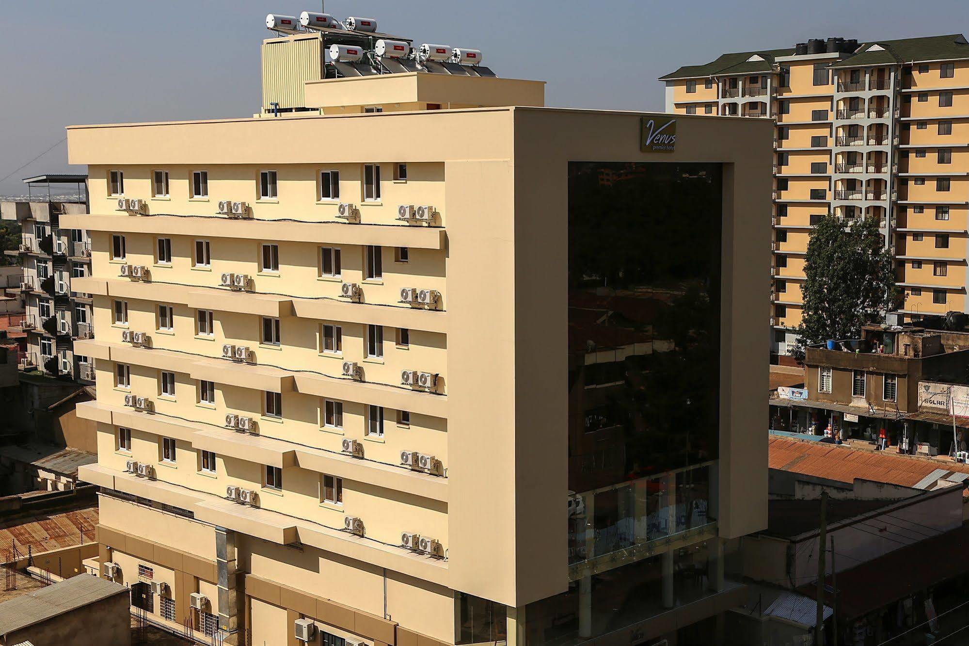ארושה Venus Premier Hotel מראה חיצוני תמונה